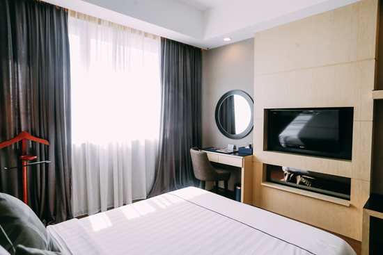 Club Room 3